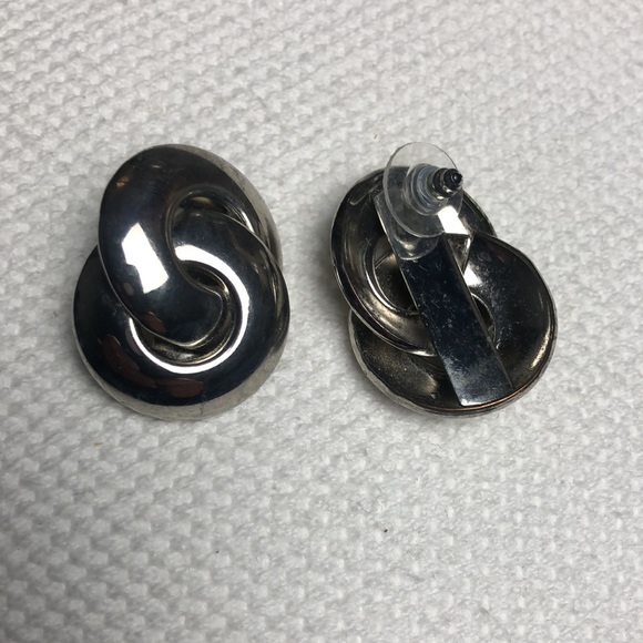 4/$20 Double Circle Earing - Picture 2 of 2